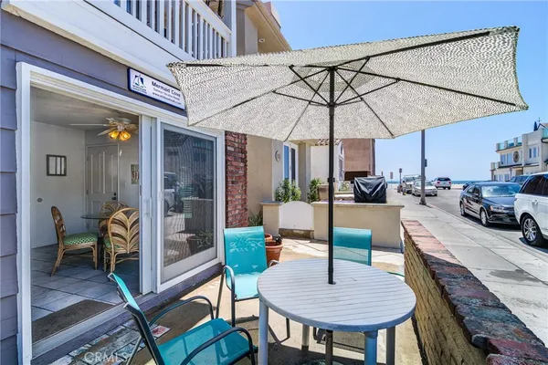 $3,615 | 110 31st Street, Unit A, Newport Beach, CA 92663