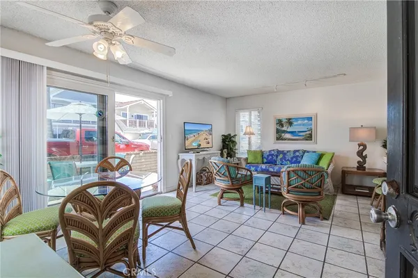 $3,615 | 110 31st Street, Unit A, Newport Beach, CA 92663