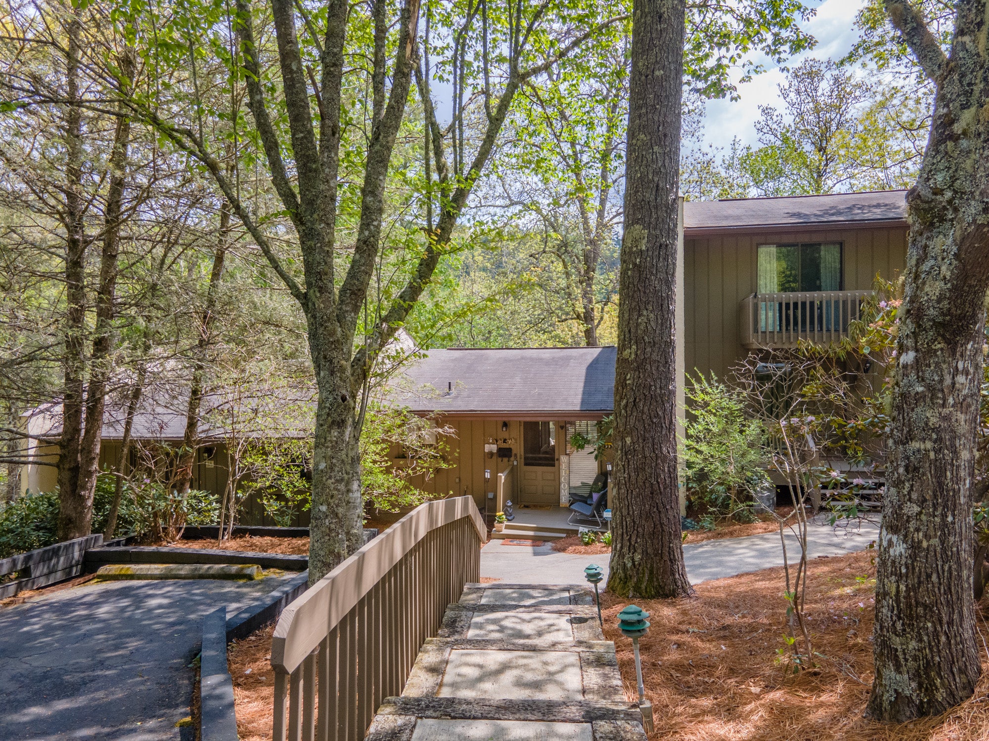 151-1B Overlook Road, Unit B Sapphire, NC 28774 - Photo 39 of 44 Gallery Image 39