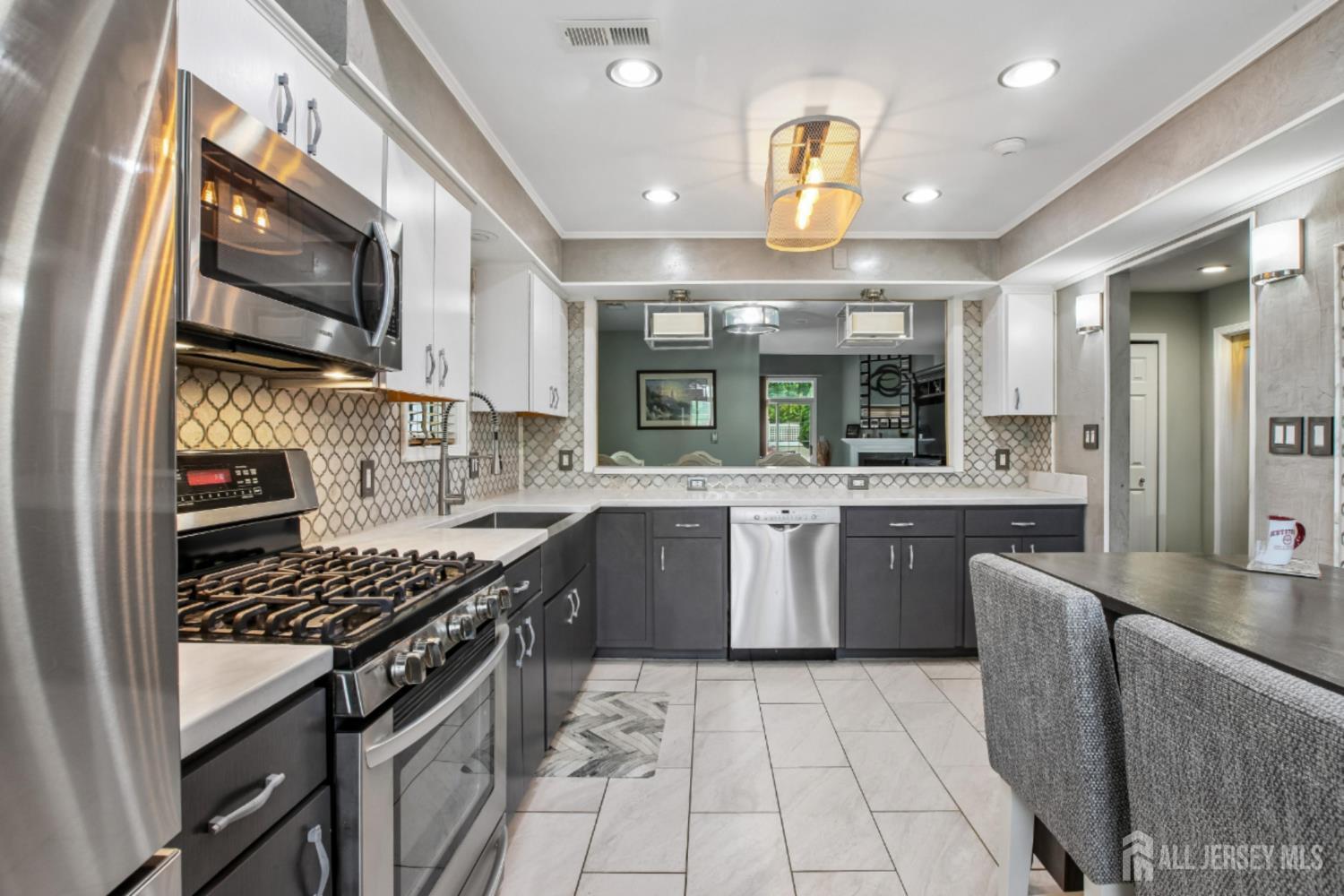 110A Winthrop Road, Unit A Monroe Township, NJ 08831 - Photo 6 of 27