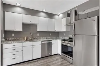 $2,500 | 20 Camelot Drive, Unit 20, Worcester, MA 01602