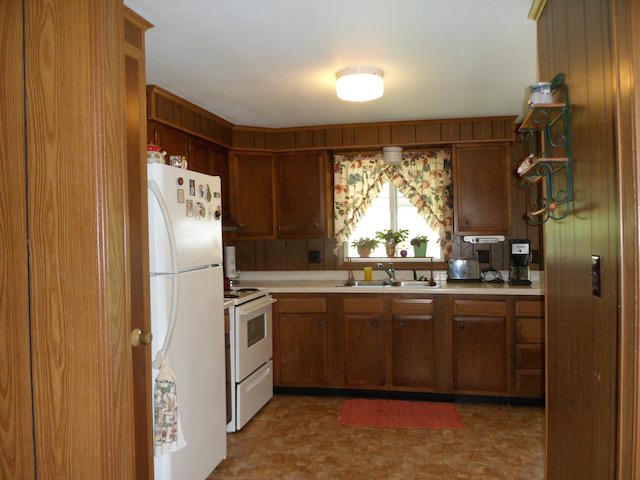 330 Schmid Road Fairview, MI 48621 - Photo 5 of 25 Gallery Image 5