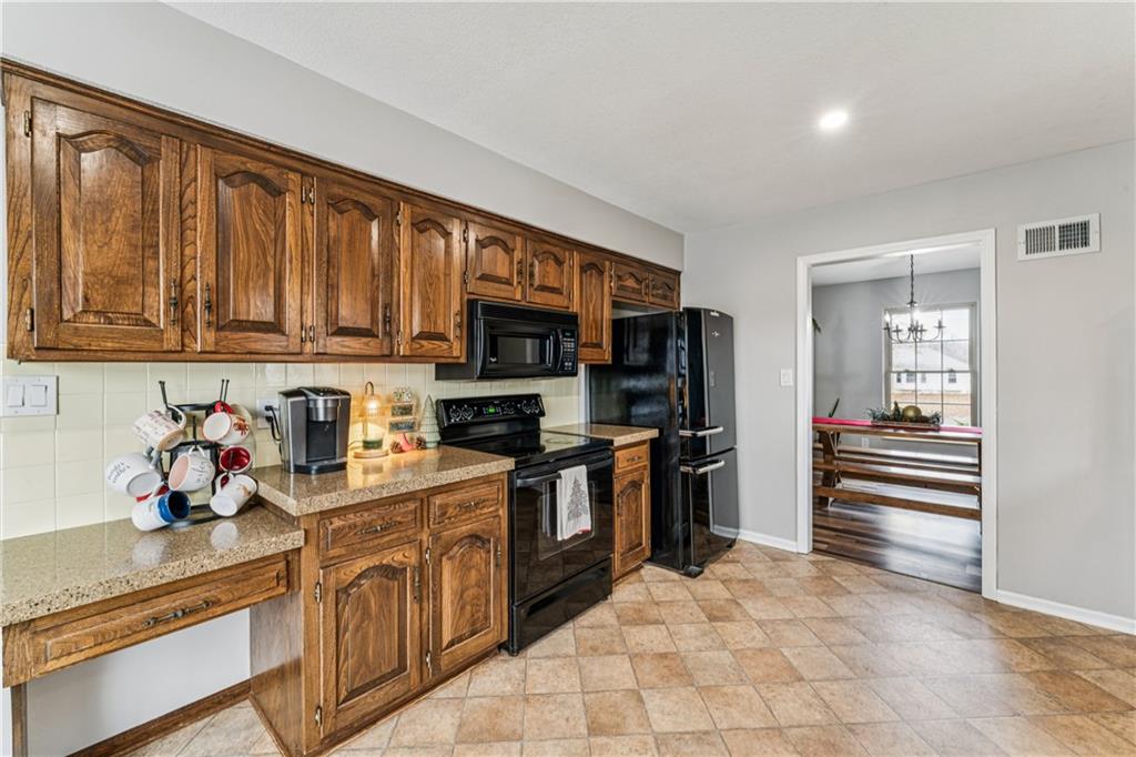 6007 Trott Road Belton, MO 64012 - Photo 11 of 39