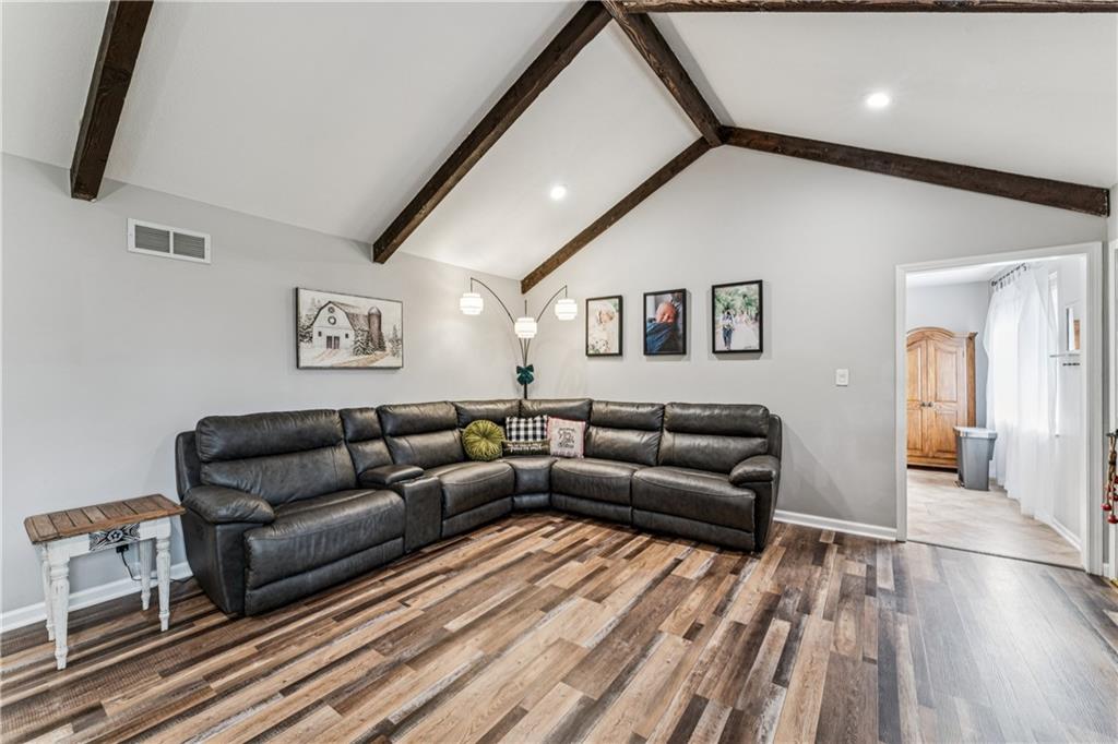 6007 Trott Road Belton, MO 64012 - Photo 13 of 39