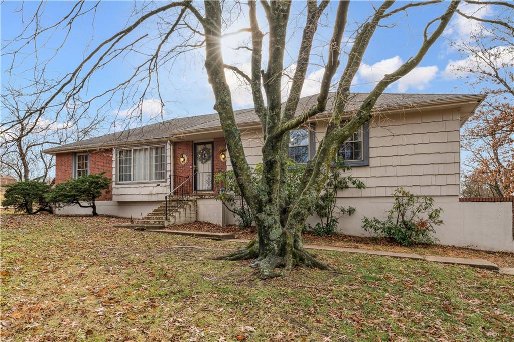 6007 Trott Road Belton, MO 64012 - Photo 2 of 39