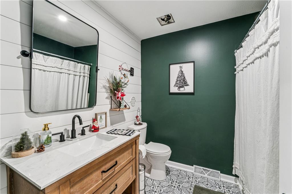 6007 Trott Road Belton, MO 64012 - Photo 29 of 39