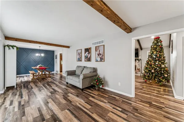 $370,000 | 6007 Trott Road, Belton, MO 64012