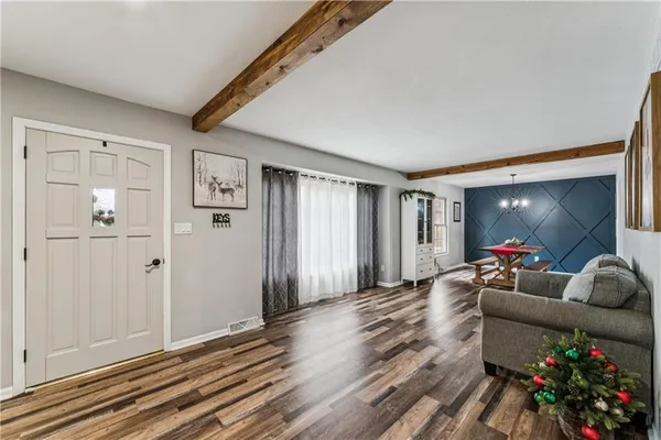 $370,000 | 6007 Trott Road, Belton, MO 64012