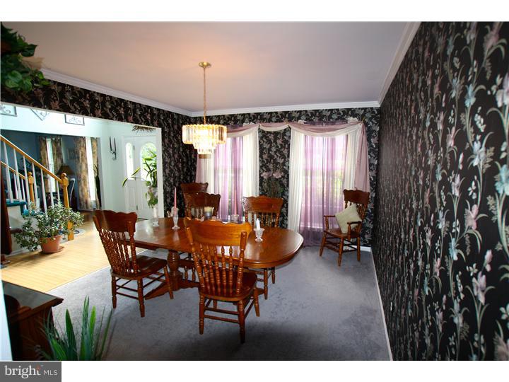 313 Rainey Road Woolwich Township, NJ 08085 - Photo 14 of 25 Dining Room