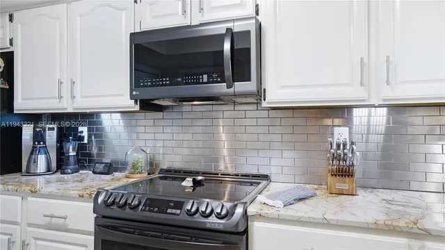 $1,250,000 | 5921 Southwest 17th Street, Plantation, FL 33317