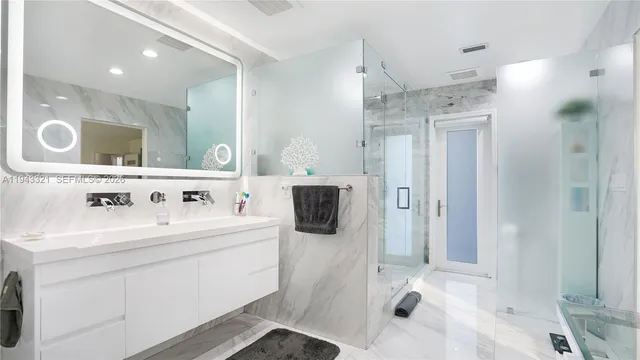 $1,250,000 | 5921 Southwest 17th Street, Plantation, FL 33317