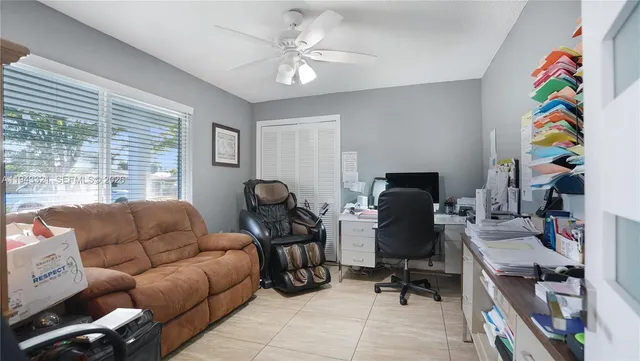 $1,250,000 | 5921 Southwest 17th Street, Plantation, FL 33317