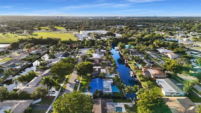 $1,250,000 | 5921 Southwest 17th Street, Plantation, FL 33317