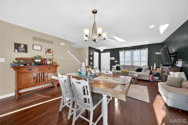 $325,000 | 224 Rio Grande Ct., Troy, MO 63379