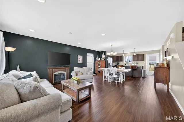 $320,000 | 224 Rio Grande Ct., Troy, MO 63379