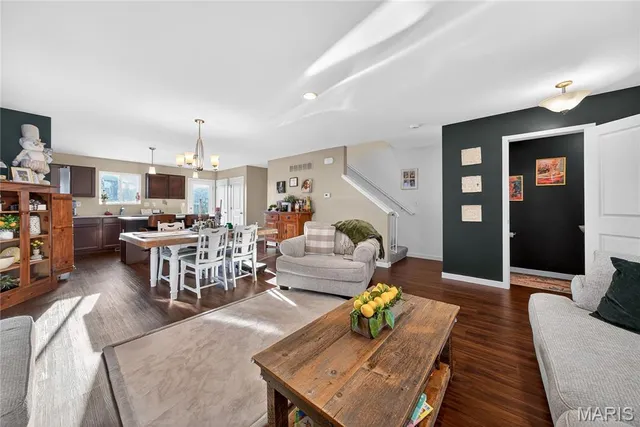 $325,000 | 224 Rio Grande Ct., Troy, MO 63379