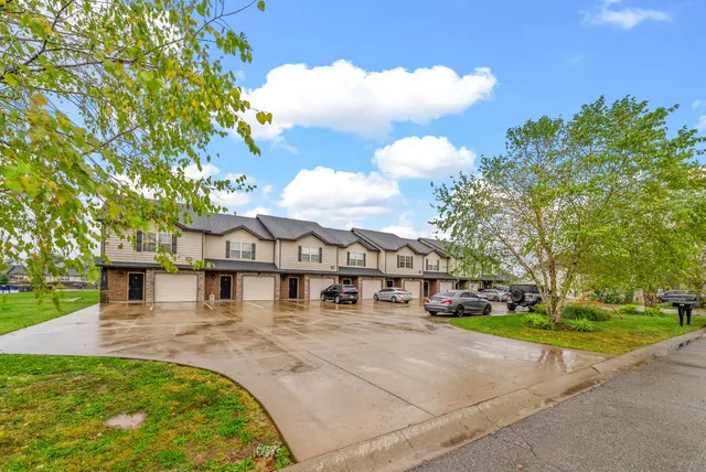 $1,425 | 133 Melbourne Drive, Unit C, Clarksville, TN 37043