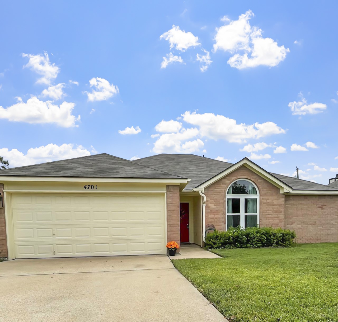 4701 High Pointe Drive Temple, TX 76502 - Photo 1 of 9 Single story home featuring brick siding, concrete driveway, a front lawn, and roof with shingles