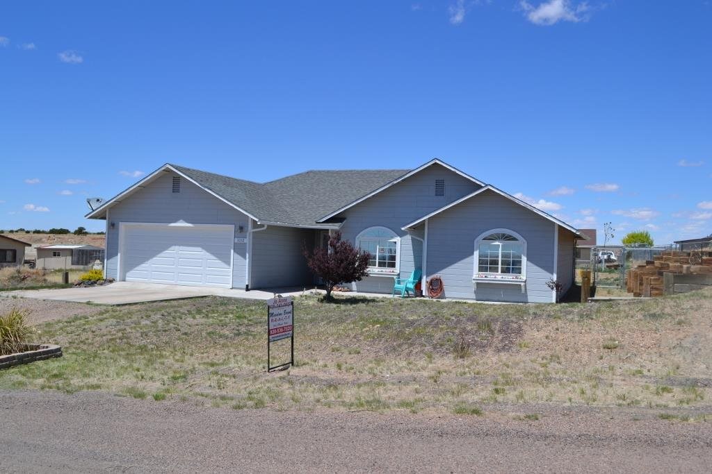 1052 West 8th S Street Snowflake, AZ 85937 - Photo 2 of 36 a house view with a outdoor space