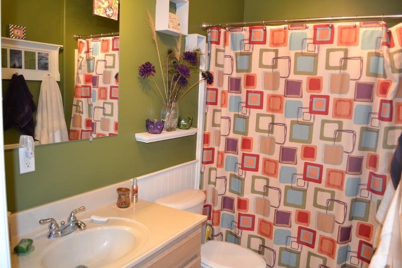 1052 West 8th S Street Snowflake, AZ 85937 - Photo 26 of 36 a bathroom with a sink toilet and shower