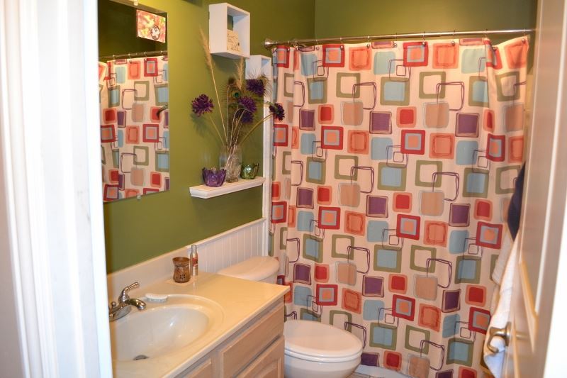 1052 West 8th S Street Snowflake, AZ 85937 - Photo 27 of 36 a bathroom with a sink toilet and shower