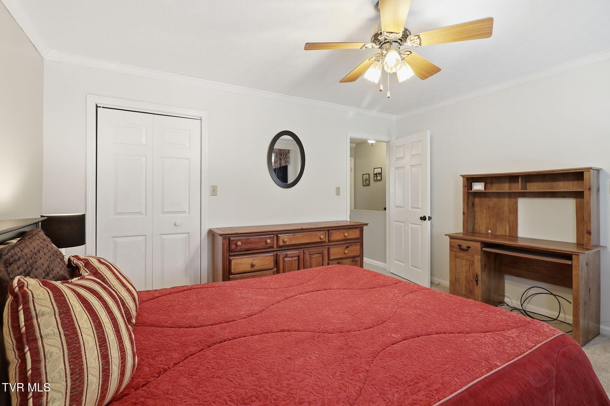 3539 Netherland Inn Road, Unit 9 Kingsport, TN 37660 - Photo 15 of 20 15-web-or-mls-DZ3A5045
