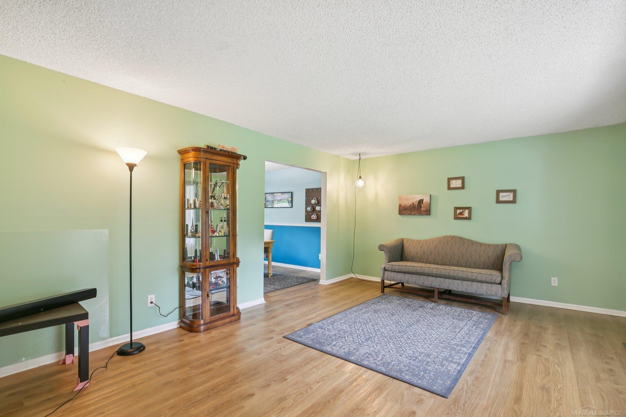 10951 Terrace Road Holly, MI 48442 - Photo 11 of 74 50183630-f8b6ba57-7a0b-4cc7-8fdc-6640a0ac5df3.JPG