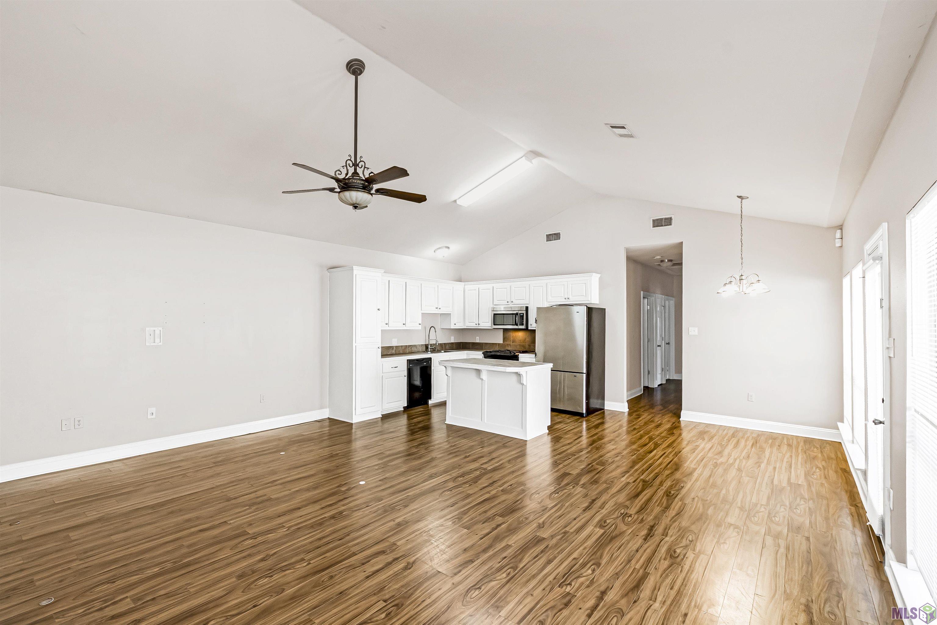 15084 Banff Court Baton Rouge, LA 70819 - Photo 5 of 11