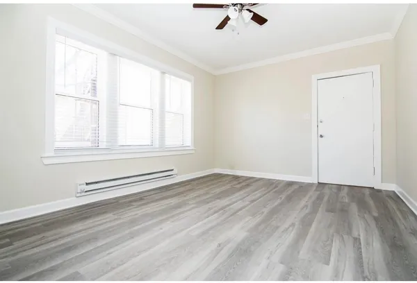 $2,495 | 648.5 West Roscoe Street, Unit 1N, Chicago, IL 60657