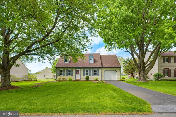 $339,900 | 2311 Starlite Drive, Lancaster, PA 17602