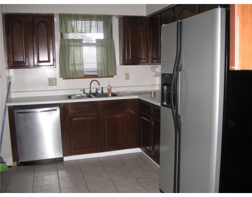 124 Rock Run Road Elizabeth, PA 15037 - Photo 8 of 18 Kitchen.