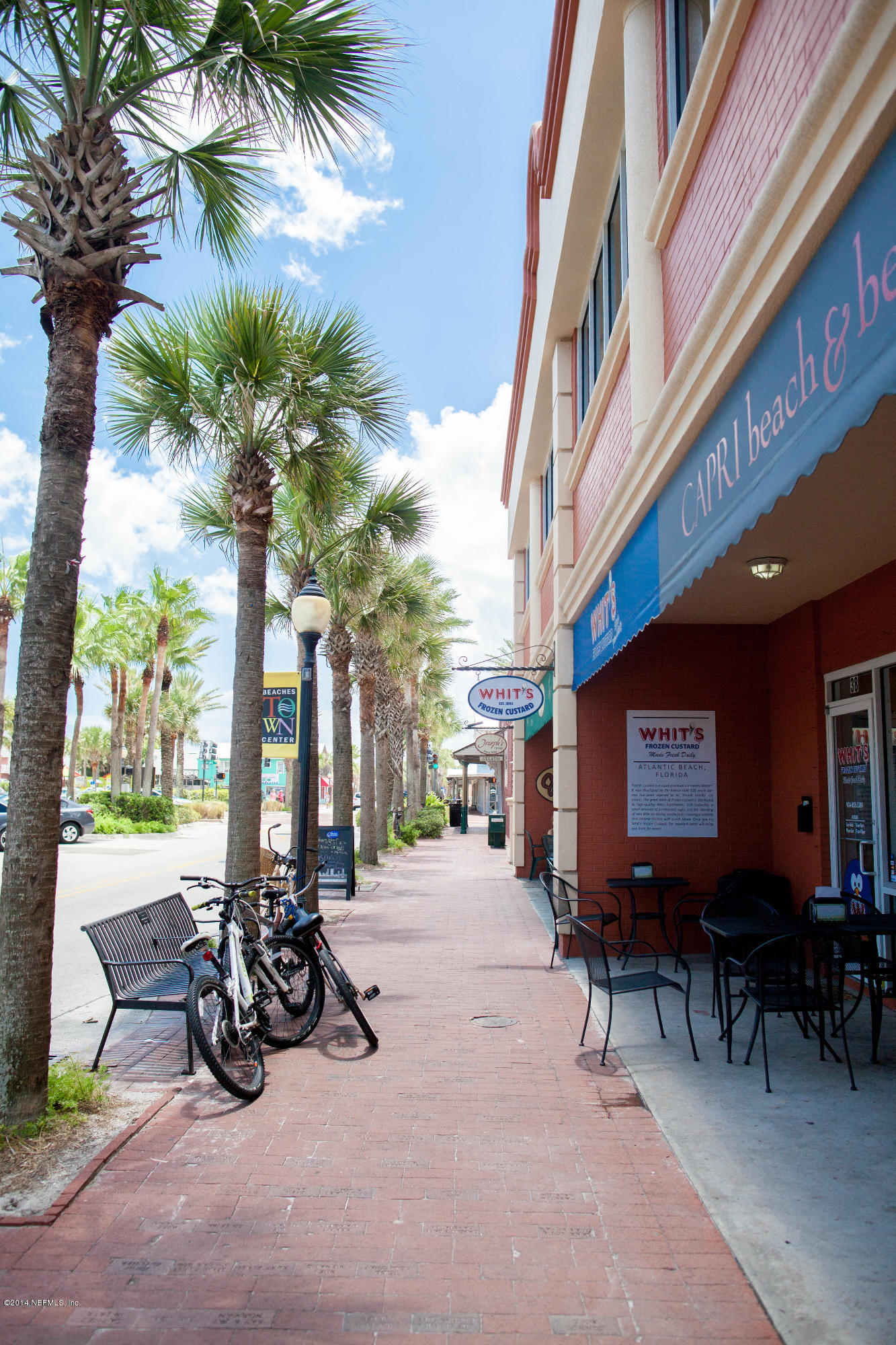 310 7th Street Atlantic Beach, FL 32233 - Photo 36 of 37 a view of a chairs and table in the patio