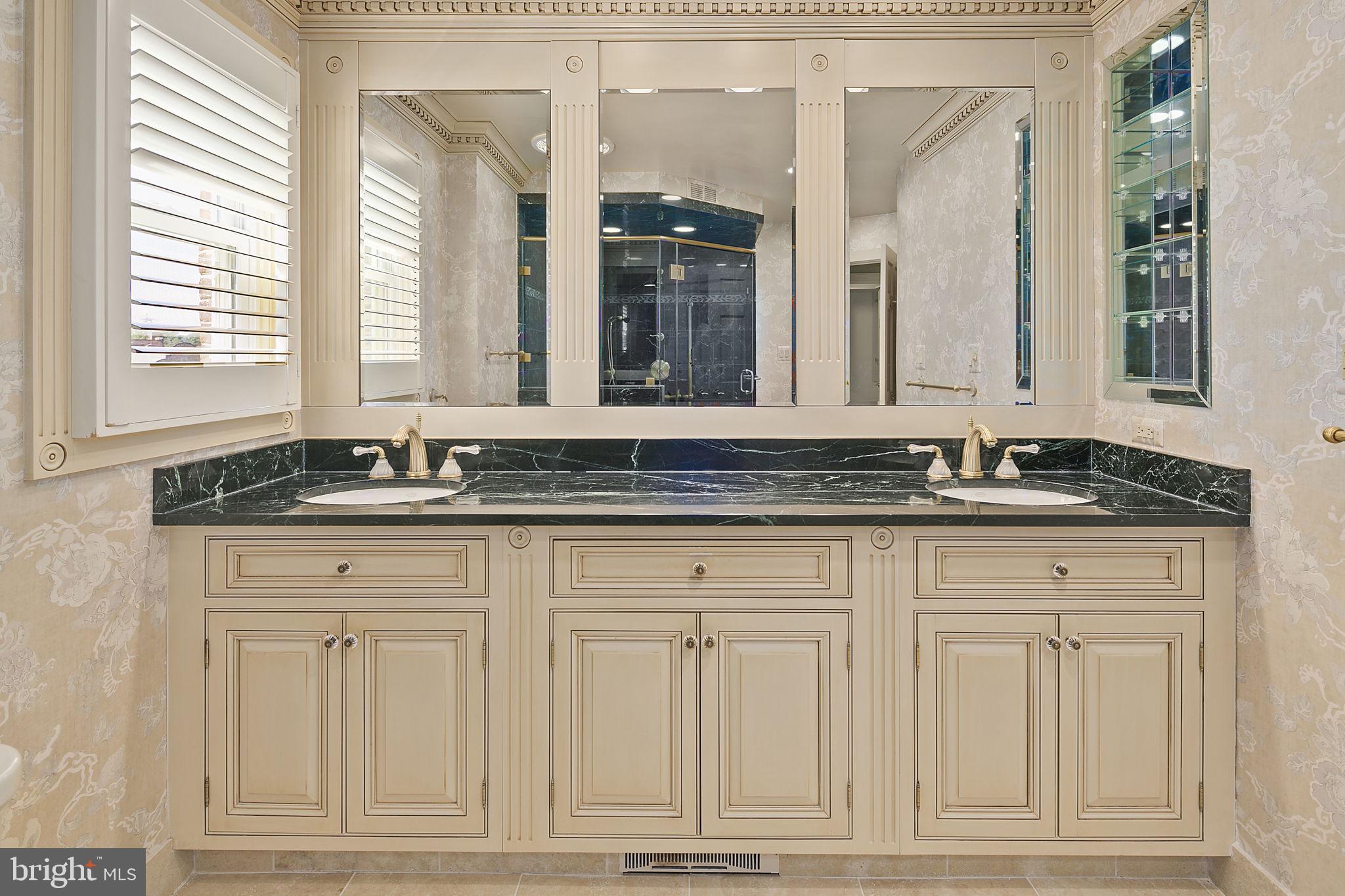 2344 S Street Northwest Washington, DC 20008 - Photo 19 of 52 Owner's En-suite