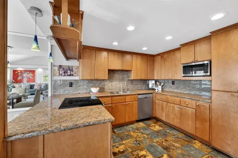 $1,629,000 | 957 Hygeia Avenue, Encinitas, CA 92024