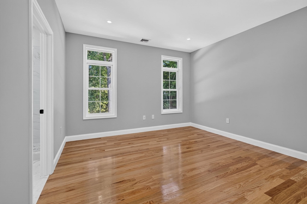 44 Grandview Road Reading, MA 01867 - Photo 22 of 34 Gallery Image 22