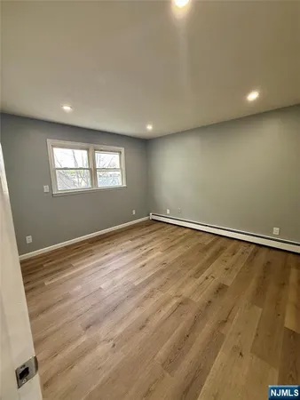 $2,900 | 135 Jay Avenue, Unit 1, Lyndhurst, NJ 07071