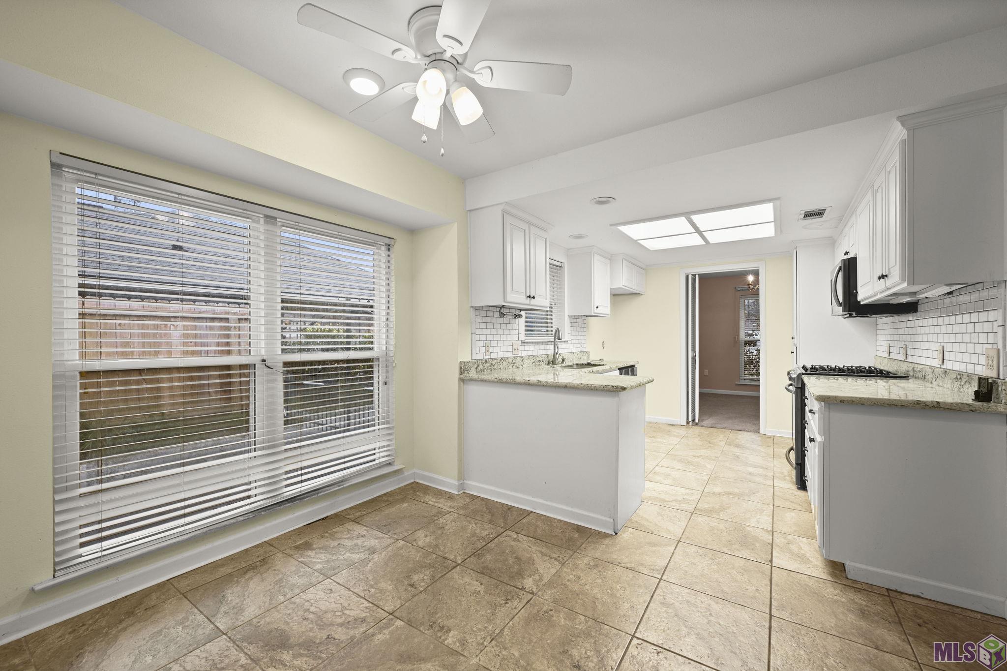 946 Shadybrook Drive Baton Rouge, LA 70816 - Photo 6 of 22