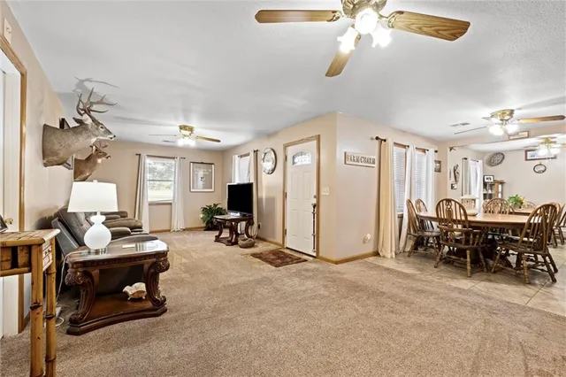 $2,995,000 | 6925 Outer Road, Odessa, MO 64076