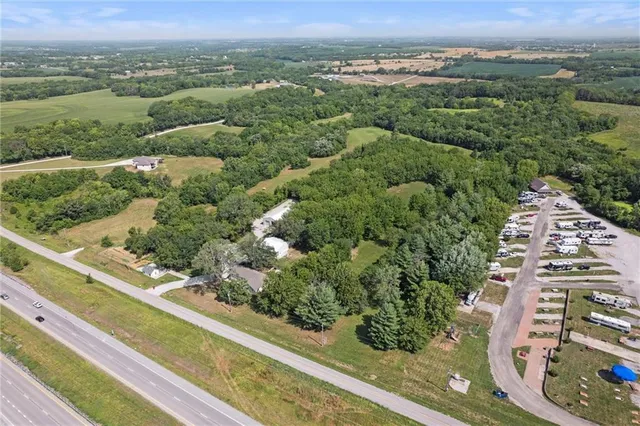 $2,995,000 | 6925 Outer Road, Odessa, MO 64076