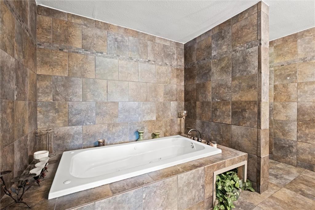 6925 Outer Road Odessa, MO 64076 - Photo 41 of 47