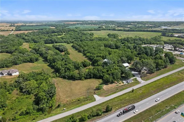 $2,995,000 | 6925 Outer Road, Odessa, MO 64076