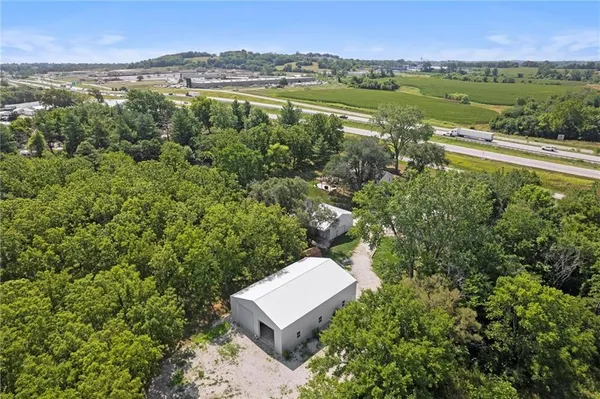 $2,995,000 | 6925 Outer Road, Odessa, MO 64076