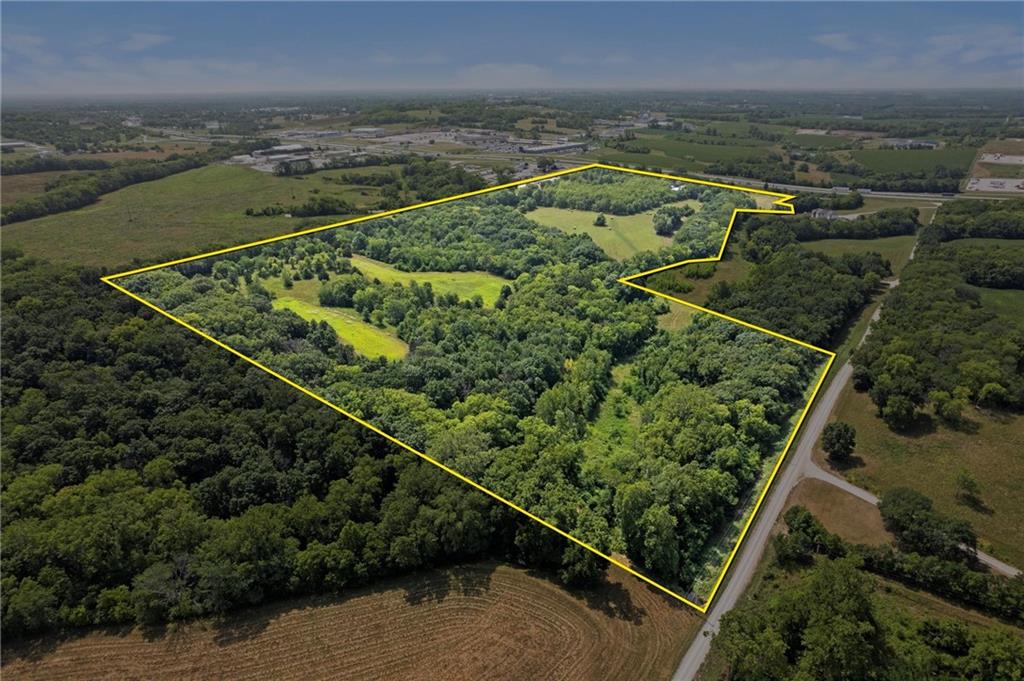 6925 Outer Road Odessa, MO 64076 - Photo 10 of 47