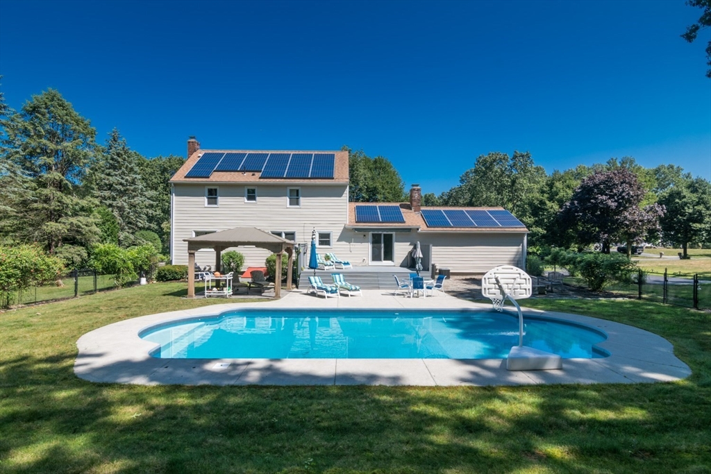 49 Quinnehtuk Road Longmeadow, MA 01106 - Photo 3 of 42