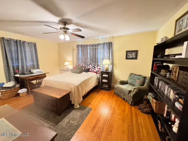 $275,000 | 216 Lower Woodville Road, Natchez, MS 39120