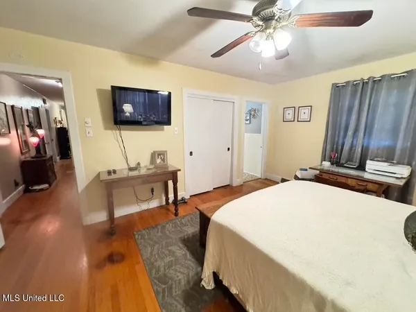 $275,000 | 216 Lower Woodville Road, Natchez, MS 39120