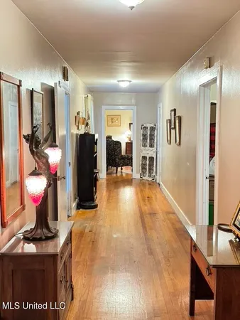 $275,000 | 216 Lower Woodville Road, Natchez, MS 39120