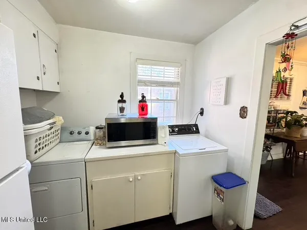 $275,000 | 216 Lower Woodville Road, Natchez, MS 39120