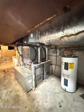 $275,000 | 216 Lower Woodville Road, Natchez, MS 39120