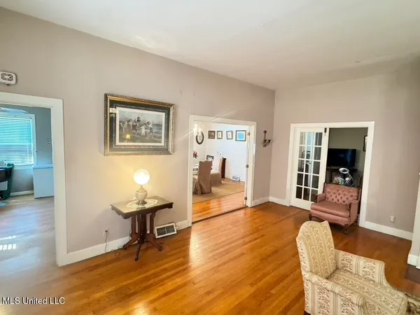 $275,000 | 216 Lower Woodville Road, Natchez, MS 39120